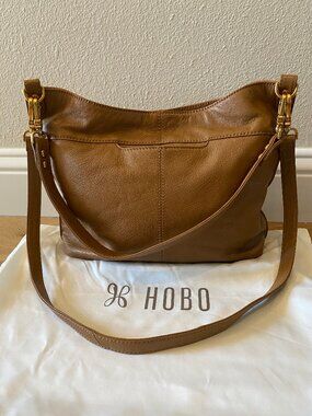 Hobo Pier Shoulder Crossbody